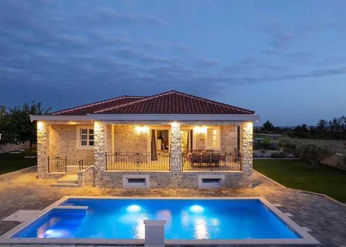 Zizi With Heated Pool 42 M2 Near Sea فيلة