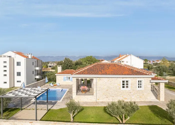 Zizi With Heated Pool 42 M2 Near Sea