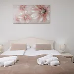 Zizi With Heated Pool 42 M2 Near Sea *