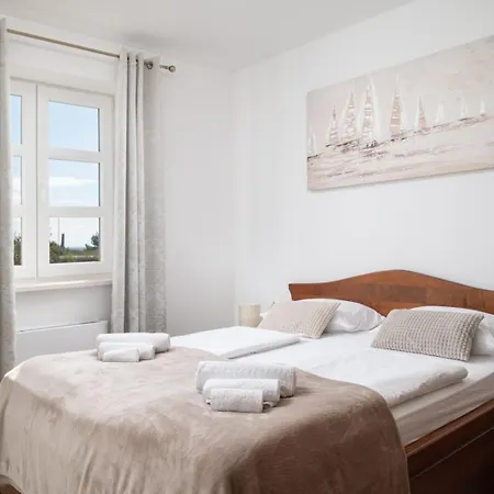 Zizi With Heated Pool 42 M2 Near Sea 빌라