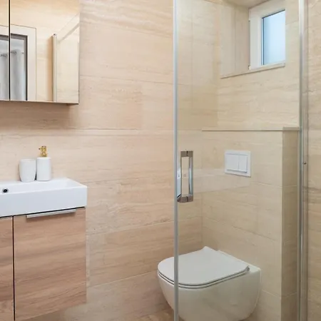 Zizi With Heated Pool 42 M2 Near Sea 빌라 *