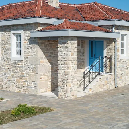 Zizi With Heated Pool 42 M2 Near Sea 빌라